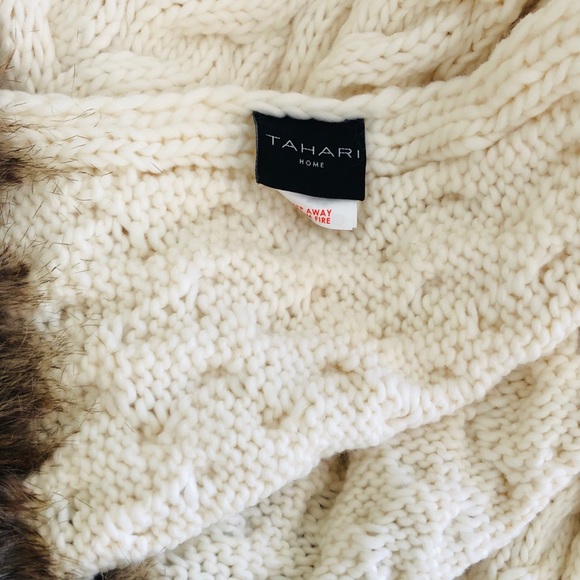 Tahari Bedding Tahari Ivory Chunky Cable Faux Fur Throw Blanket